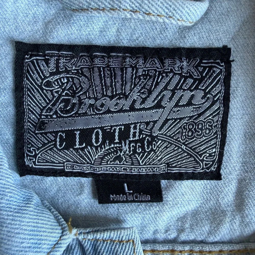 Brooklyn Cloth Mens NYC Graphic Doodle Denim Jacket Light Wash Blue Large